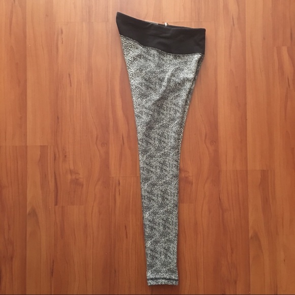 Calia Black White Workout Active Leggings Small S - Picture 6 of 8